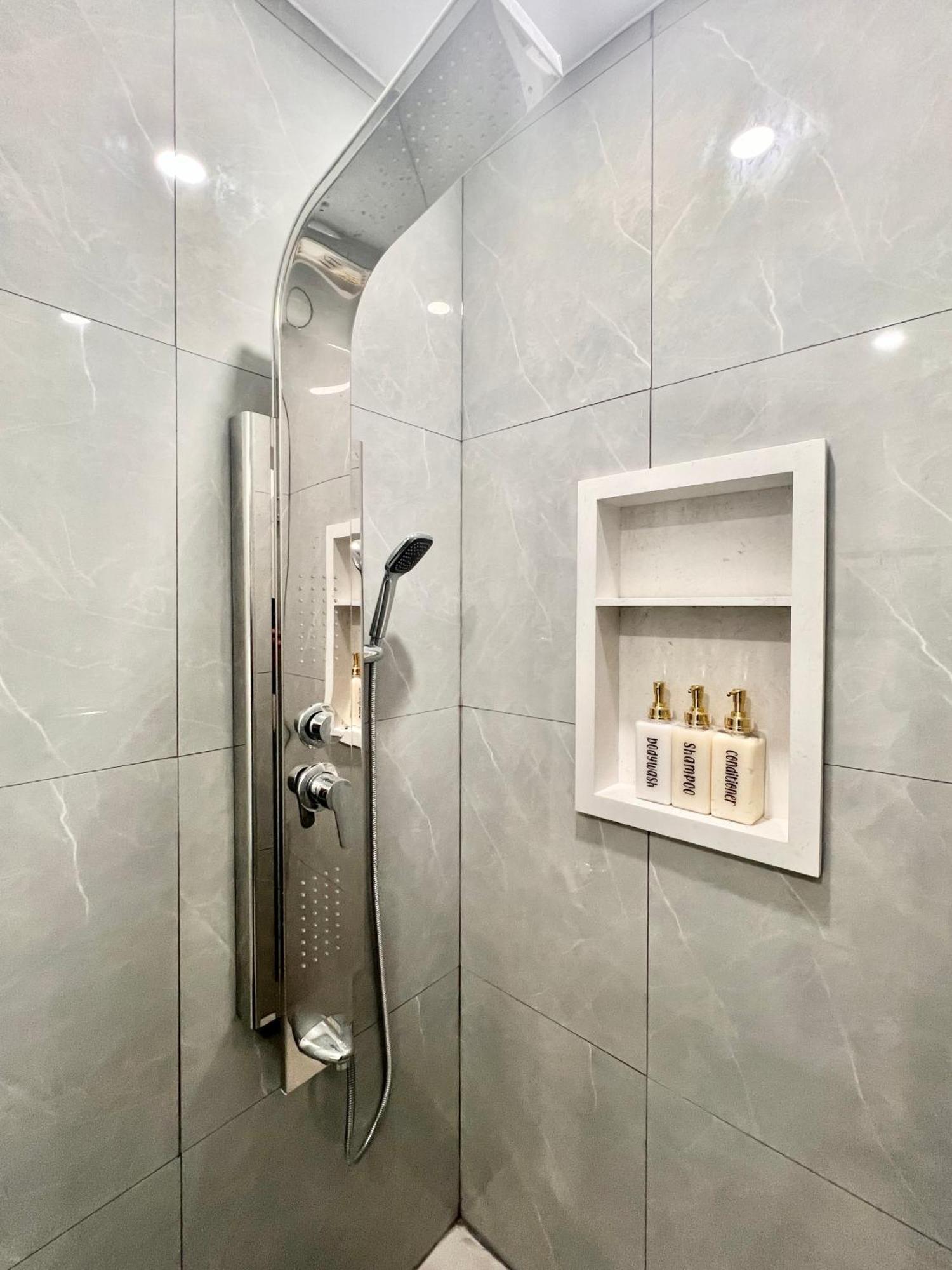 טורונטו Upgraded Rooms With Bath 7-Min To Subway Near Downsview Rogers Stadium מראה חיצוני תמונה